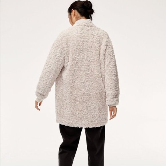 Aritzia Off-White Teddy Jacket - Picture 2 of 11